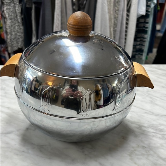 Vintage West Bend Aluminum Penguin Hot & Cold Server Made in USA - Picture 1 of 11